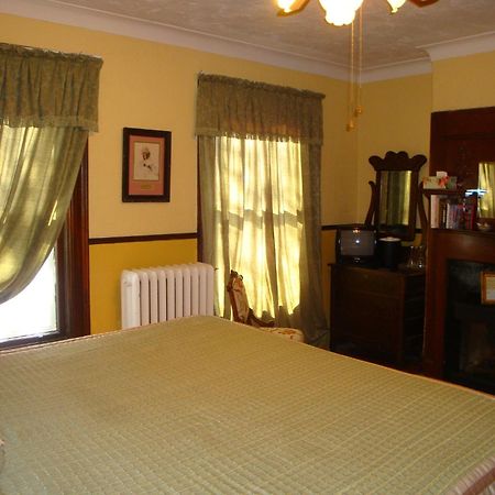 A Night To Remember B & B Niagara Falls Exteriör bild